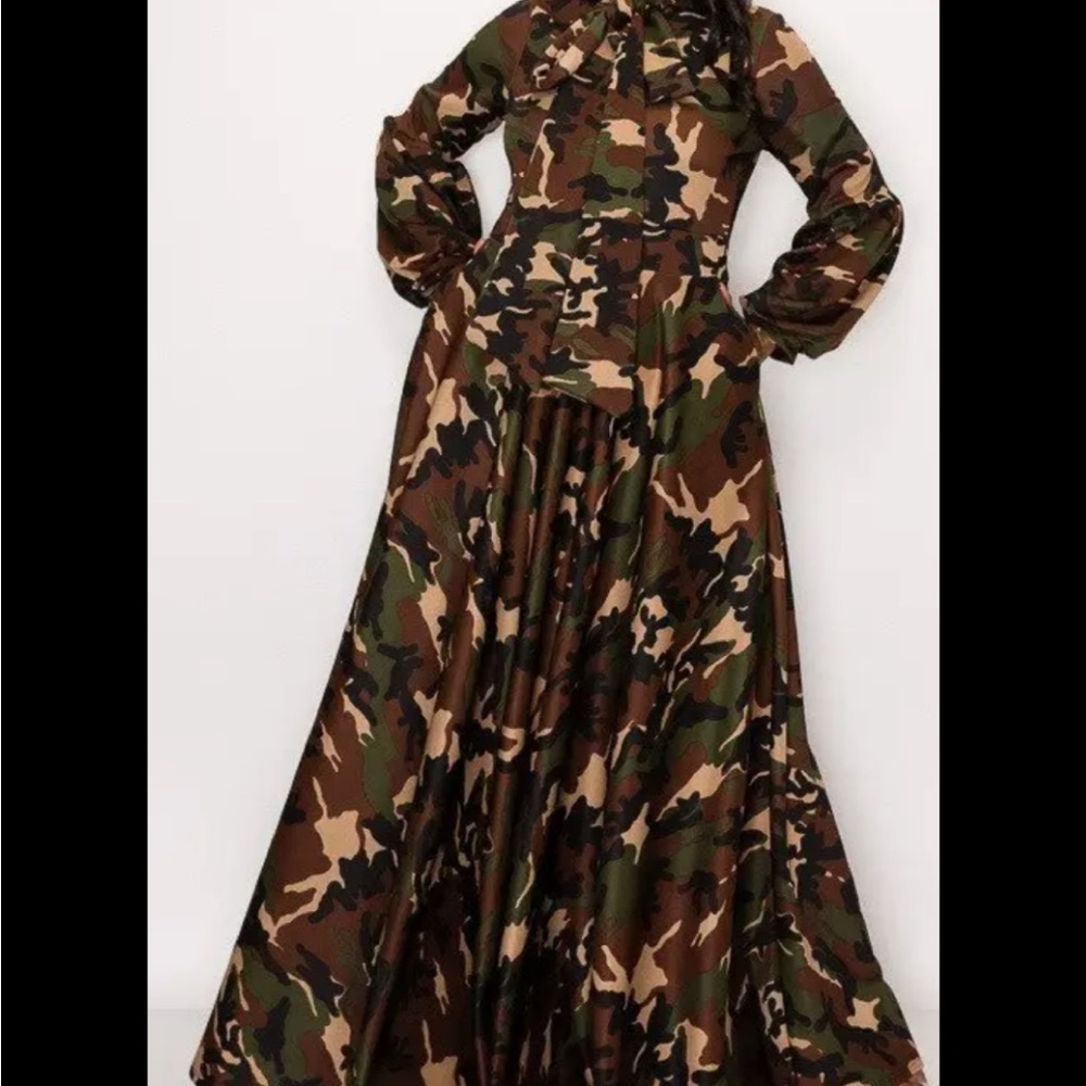 Camouflage Patterned Dress - Picture 2 of 2